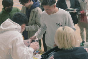 笠岡市立小学校 平成29年度卒業生 タイムカプセルの開封式