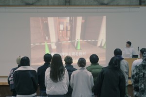 笠岡市立小学校 平成20年度卒業生 タイムカプセルの開封式