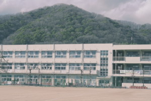 笠岡市立小学校 平成29年度卒業生 タイムカプセルの開封式